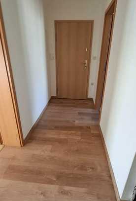 Helle 3-Zimmer-Wohnung im 03-OG-li