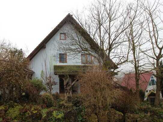 Charmantes Einfamilienhaus mit Einliegerwohnung und Garten in Blumberg-Achdorf - Ihr neues Zuhause i