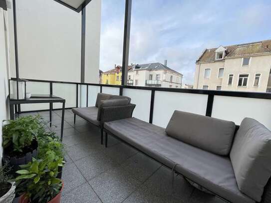 Helle Moderne 2-Raum-Wohnung mit großem Balkon und EBK in Nürnberg-90439