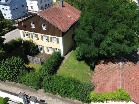 Historisches Pfarrhaus mit großem, idyllischen Garten in Neudorf