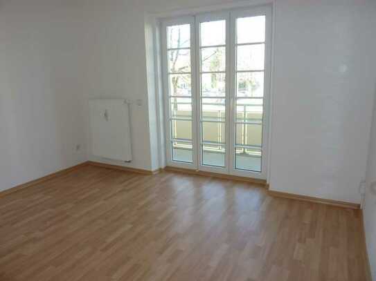 Klein - Fein - Mein! - Süße 2-Raum mit Balkon und Laminat