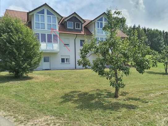 Schöne helle Wohnung mit drei Zimmern und Balkon in Tuningen