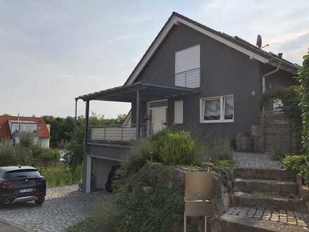 Ansprechendes Einfamilienhaus mit vier Zimmern und Einbauküche in Remseck