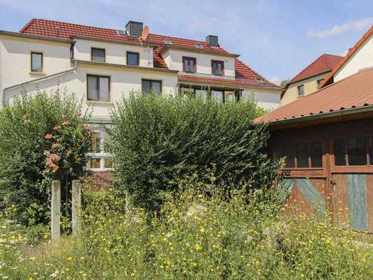 Sömmerda: Gepflegtes Einfamilienhaus an der Altstadt mit schönem Garten & Garage