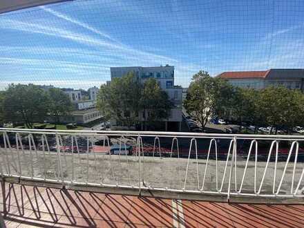 Sehr schöne 2-Zimmer-Dachgeschosswohnung mit Balkon in Darmstadt