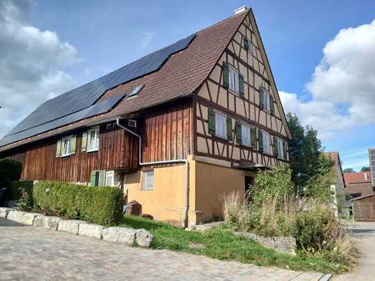 Geräumiges, günstiges 9-Raum-Farmhaus in bühlertann Bühlertann