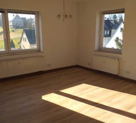 Schöne 3-Zimmer-Wohnung in Drebach mit Balkon