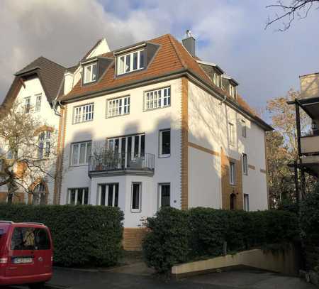 *Möbliert* Modernes Studio-Apartment mit Ausblick auf den Grafenberger Wald