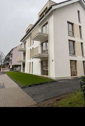 Neubau Mietwohnung 1-Zimmer, EBK, Balkon, Rheinnähe, Messe Deutz