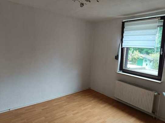 Attraktive 2-Zimmer-Wohnung in shared apartment (WG)