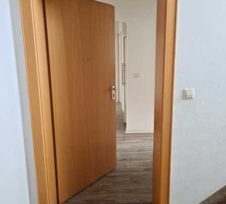 Renovierte 3-Zimmer-Wohnung mit Wannenbad***in ruhiger Wohngegend!!!