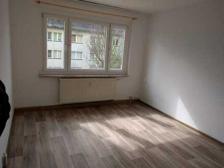 Gepflegte Wohnung mit einem Zimmer und Einbauküche in Saalburg-Ebersdorf