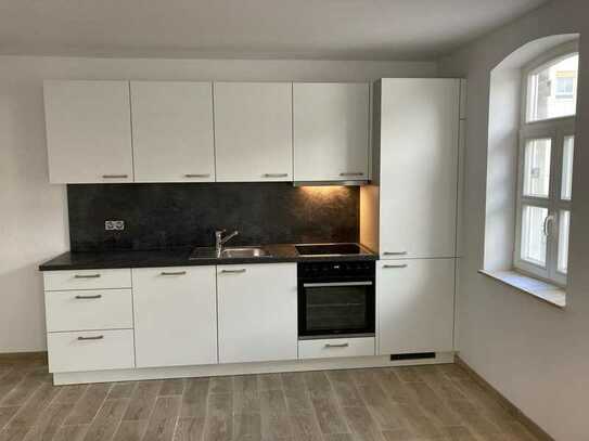 Erstbezug nach Sanierung mit EBK: Stilvolle 3-Raum-Wohnung mit geh. Innenausstattung in Schnaittach