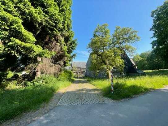 Garage in einem Vierseitenhof zu vermieten