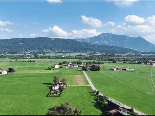 Traumgrundstück für eine Doppelhaushälfte mit Bergblick