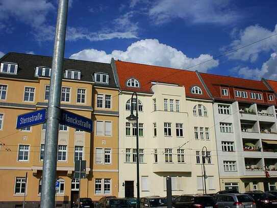 Frisch saniertes Appartement mit neuer EBK, Parkett, Aufzug in beliebter Altstadtlage