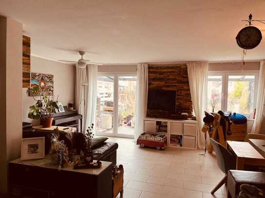 *Haus im Haus* - Traumhafte Immobilie mit 214 qm großem Garten in ruhiger Lage!