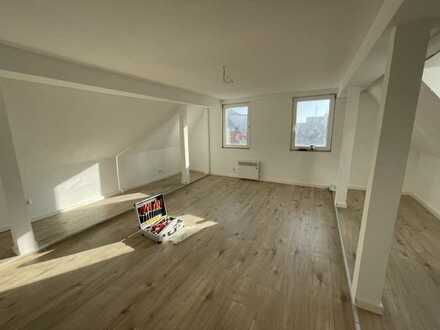 Göppingen City-Lage, 2-Zimmer-Wohnung in renoviertem Stadthaus
