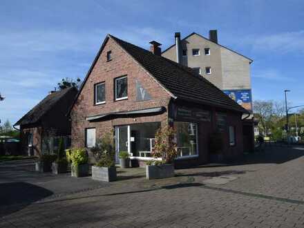 Blumengeschäft mit Personalräumen+Lager+Hof am Unterrather Friedhof