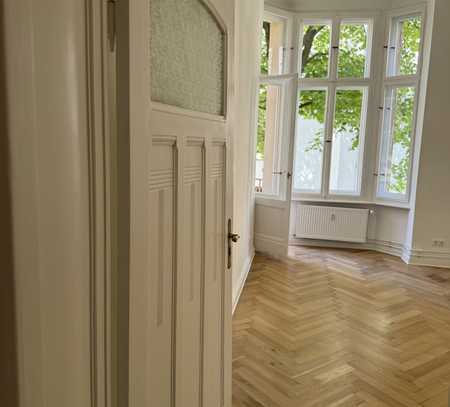 MALERVIERTEL Luxeriöse Gründerzeit- Wohnung, Erstbezug nach Sanierung