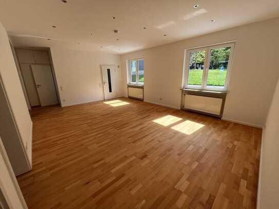 Homburg direkt an der Uni - Modernisierte 3 Zimmer-Wohnung mit EBK und Parkettboden