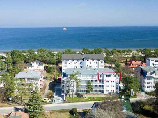 2-Zimmer-Dachgeschoss-Appartement mit Dachterrasse und teilweisem Seeblick fast am Strand