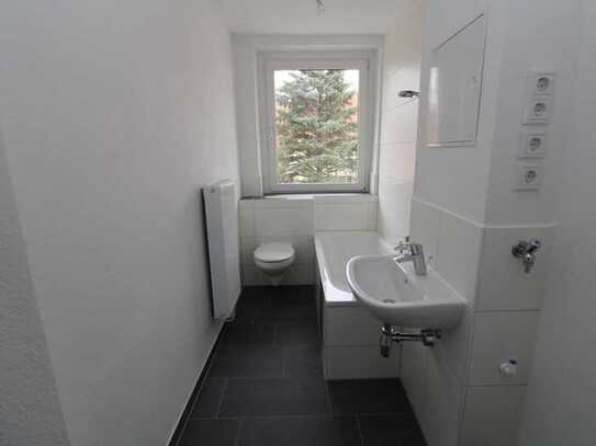 Auf das Dorfleben...neu sanierte 3-RW mit modernem Wannenbad!!!