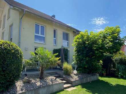 ***TOP 2-Familien-Haus in ruhiger Lage***