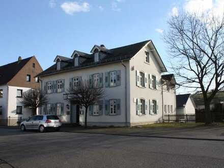 Schön saniertes Landgasthaus in Solitärlage - zur Umnutzung für Anwalt/Notar/Ärztehaus etc. (74)