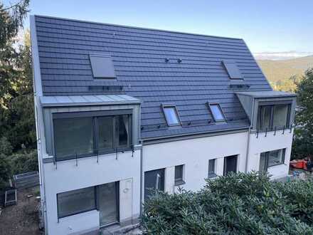 Hochwertiger Neubau mit 2 Wohneinheiten und exklusivem Talblick bei Heidelberg
