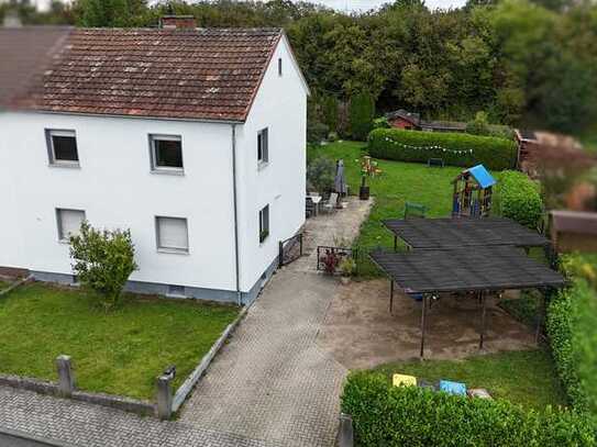 Doppelhaushälfte mit großem Garten