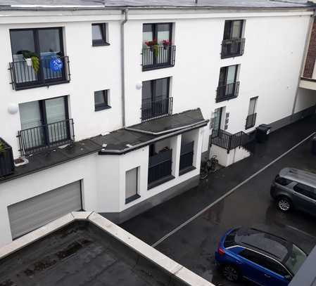 **Stilvolle Erdgeschosswohnung mit Balkon in zentraler Lage von Herne**