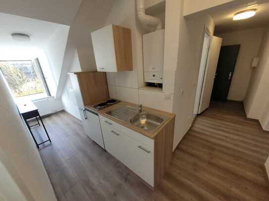 Frankfurt/M – Nordend 2 Zimmer + Bad + Kochen