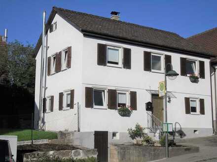 renoviertes, einfaches Einfamilienhaus, 5 Zimmer ca. 91m² Wohnfläche