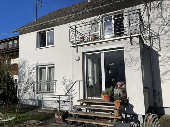 Ruhiges Architekten-Einfamilienhaus mit Designerbad und großem Naturgarten in Kuchen / Göppingen