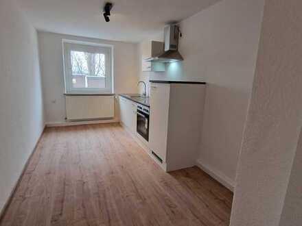 Neu renovierte 2-Zimmer-Wohnung mit Einbauküche