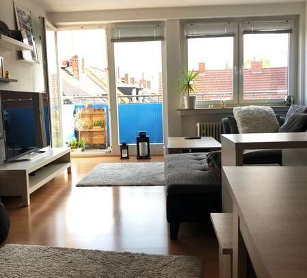 schöne, gepflegte 2 Zimmerwohnung mit Balkon- Nähe Uni und Klinikum - mit Fahrstuhl