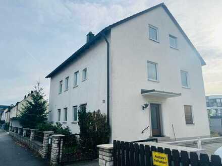 RESERVIERT! Handwerker aufgepasst! 9-Zimmer-Haus in Weiden Ost- Vohenstraußer Straße 22