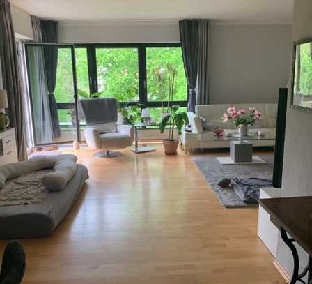 4-Zimmer-Wohnung am Kölner Stadtwald mit Balkon und Terrasse