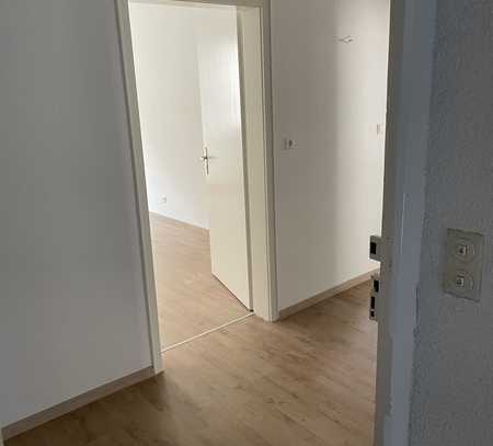 Sanierte 3 Zimmer-Wohnung in Bad Wildbad mit nagelneuer Einbauküche und hohen Räumen / Heizung neu