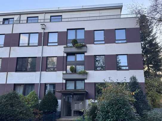 Geschmackvolle 4-Raum-Hochparterre-Wohnung in Köln Dellbrück