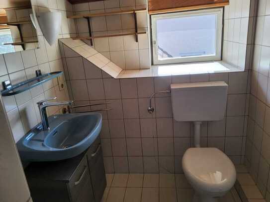 Schöne und gepflegte 1-Zimmer-Dachgeschosswohnung in Pfaffenhofen