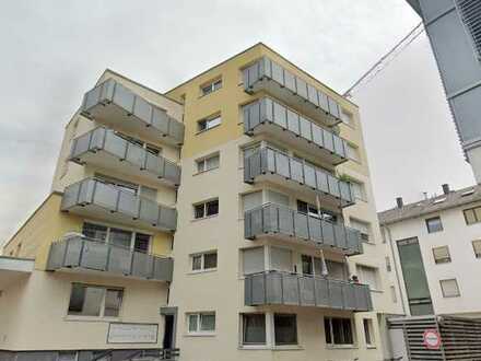 Geschmackvolle 2-Raum-Wohnung mit Balkon und Einbauküche in Ingelheim am Rhein
