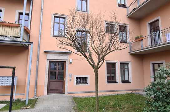 Beste Wohnlage, mit Terrasse, und Stellplatz