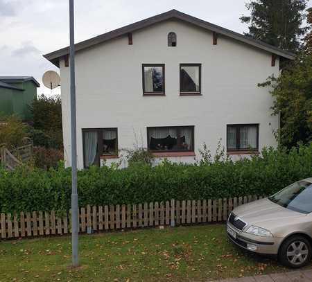 Hademarschen, Wohnhaus mit Wirtschaftsteil, 1526m² Grundstück