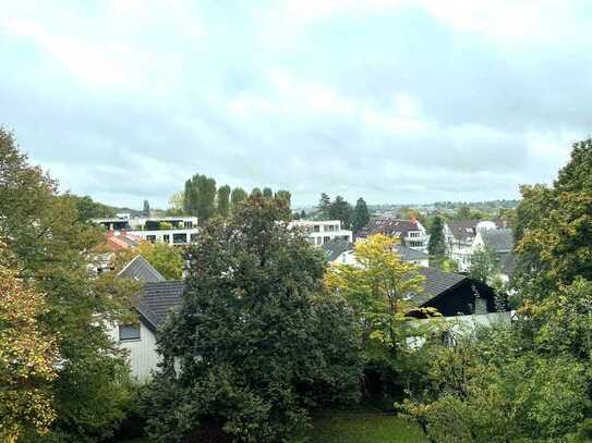 Wohlfühlwohnung mit 2 Einzelgaragen und sensationellem Fernblick *PROVISIONSFREI FÜR KÄUFER*