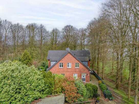 wundervolle Villa im grünen mit großem See