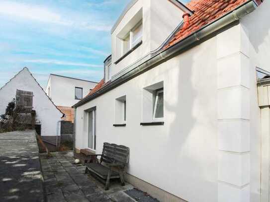 Zukünftiges Familienidyll mit Garten, Garage und Carport in naturnaher Lage