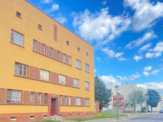 Helle und großzügige 4-Zimmer-Wohnung mit Balkon