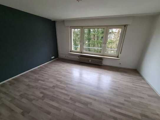 Im Herzen von Schorndorf - Zentral gelegene und toll geschnittene 3-Zim.-Wohnung im 2. OG mit Balkon